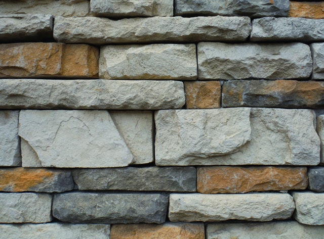 Key Questions to Ask Before Hiring a Stone Masonry Contractor